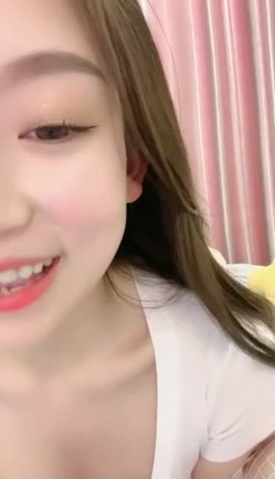 【可盐可甜吖】新人! 顶级绿播~酥胸翘臀掰穴 福利视频~全程无尿点今晚我要撸他三回合 截图16