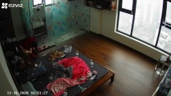 破解萤石云网络摄像头偷拍合租房几个女白领私密生活 极品闺蜜一起洗澡更衣 奶子坚挺！ 截图16