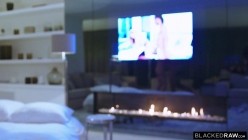 BlackedRaw.21.01.11.Emelie.Crystal.Unbelievable.XXX.2160p.MP4-XXX[XC] 截图11