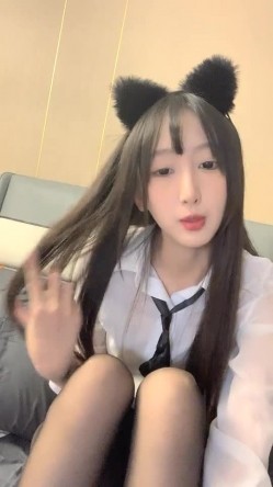 新生代平台一姐【0咕噜0】第二场 敢脱敢露 极品小仙女 特写鲍鱼 人间尤物 日入过万必看 截图12
