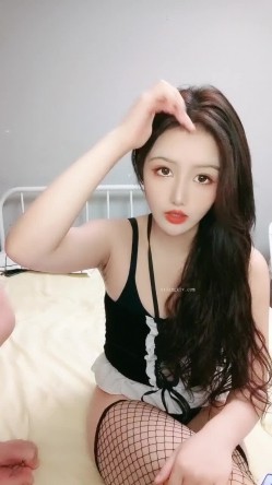 校花女神被干了~【大鸭梨】多场啪啪~狂射！无毛白虎，馒头逼，美艳动人精彩！ 截图1