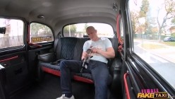 [FemaleFakeTaxi.com] - 2019.10.21 - Kira Queen - Kira Queen and the Penis Pump Fan (720p).mp4 截图5