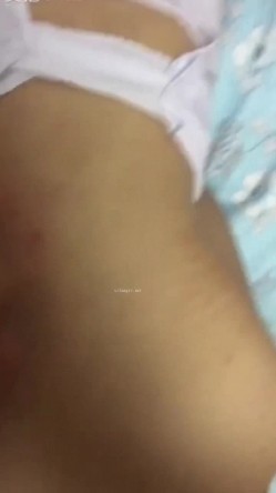 【最新极品流出】 性感骚货车模女神护士装制服诱惑性爱叫醒新方式 裹醒翘美臀大屌后入操爽 完美露脸 高清720P原版 截图14