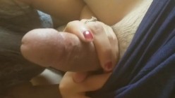 约艹已婚少妇最有味道，别人的老婆在胯下吃鸡的快感 很上脑！ 截图1