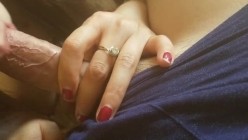 约艹已婚少妇最有味道，别人的老婆在胯下吃鸡的快感 很上脑！ 截图9