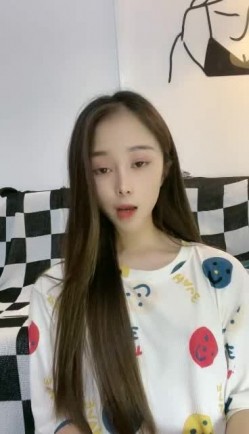 校花下海！【房琪】清纯，看一眼就恋爱了，身体展示 据说真的是大学生兼职，大极品待土豪打赏 截图16