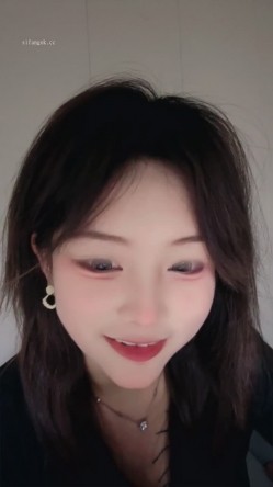 ️许久未见，顶级校花又来了！清纯小姐姐【取悦】脸穴同框大阳具自慰高潮 截图4