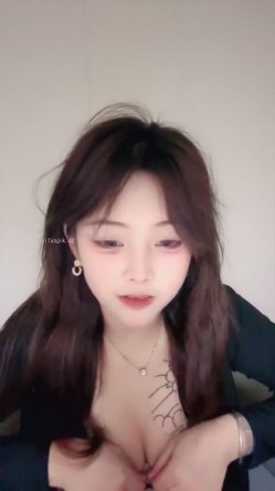 ️许久未见，顶级校花又来了！清纯小姐姐【取悦】脸穴同框大阳具自慰高潮 截图10