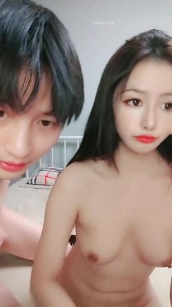 校花女神被干了~【大鸭梨】多场啪啪~狂射！无毛白虎，馒头逼，美艳动人精彩！ 截图1
