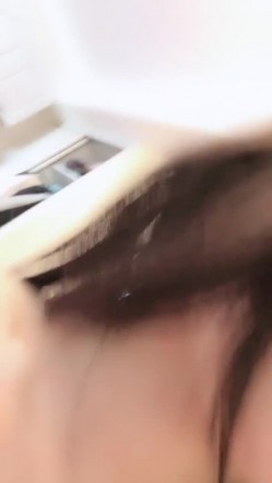 ️ ️【顶级名媛新人女神下海 婉月儿】万里挑一 身材和颜值都是天花板级的存在，男人心目中的完美尤物 截图15