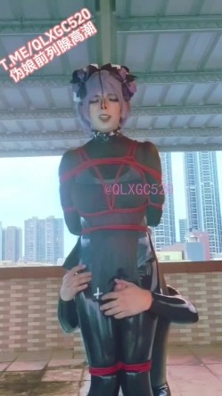 奶茶不加糖 国产极品人气TS，最新定制【完整版】长片，狠狠机械奸&胶衣母猪捆绑在天台露出寸止 截图1