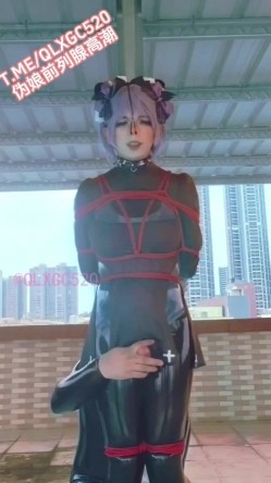 奶茶不加糖 国产极品人气TS，最新定制【完整版】长片，狠狠机械奸&胶衣母猪捆绑在天台露出寸止 截图3