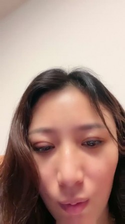 湖南乡村，留守寂寞小少妇，【终于尼】，长得有几分姿色，村花的寂寞谁懂？小逼逼水汪汪流不停 截图6