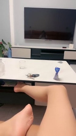 湖南乡村，留守寂寞小少妇，【终于尼】，长得有几分姿色，村花的寂寞谁懂？小逼逼水汪汪流不停 截图8