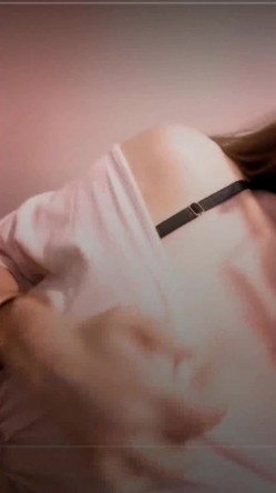 【网曝门事件】亚洲区SWAG人气冠军女神LinLin.BABY实力做爱小视频流出 KTV啪啪抱着操 颜射口爆 截图8