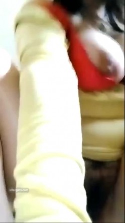 ️精品推荐 ️快手主播『艳艳加油』极品熟女全裸私拍 浓密森林 超级大奶牛 截图12