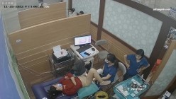 《妇产科监控破解》多位美女少妇张开大腿让医生又抠又摸检查阴道 截图10