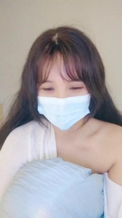 新货下海【嗯嗯小宝贝】纯情学生妹，白虎穴自慰~真的好美，乖巧邻家妹妹，胸又白又大又美 截图11