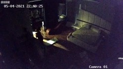 【破解摄像头】 豪宅夫妻每天吃饱了就花样操逼! 精彩值得收藏 截图9