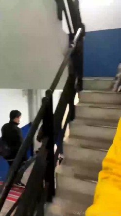 泡良大神性爱救火队「Xinyimark 」OF日常约炮露脸私拍 众多良家学生模特网红拜倒在炮王牛仔裤下 截图15