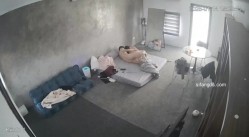 黑客破解家庭网络摄像头偷拍住毛坯房的年轻情侣疯狂做爱有时一天做爱几次 截图6