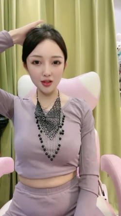 女神车模COS宫廷格格，天生丽质，极品佳人 截图1
