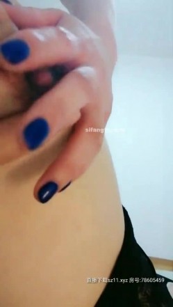 美艳熟女阿姨【潇小姐姐】 巨性感蕾丝内衣，看着就有感觉，上药连续干两炮，阿姨嗷嗷叫直唿高潮过瘾！ 截图9