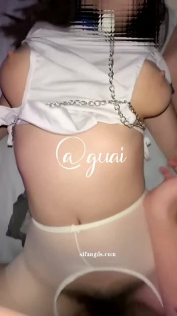 顶级身材高挑大长腿淫荡小姐姐『guai老师』被土豪老板各种蹂躏爆操，肏肿小穴颜射小嘴，被操爽了白浆直流 截图12