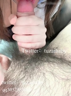 极品福利姬『Tu酱』线下约见巨根男粉性爱私拍流出 被爆操小逼受不了 慢点慢点 高清1080P版 截图5