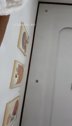 农村小少妇 负债下海【终于尼】，村花也寂寞，家里无人脱光各种展示，貌美如花，逼逼水多好饥渴的尤物 截图10