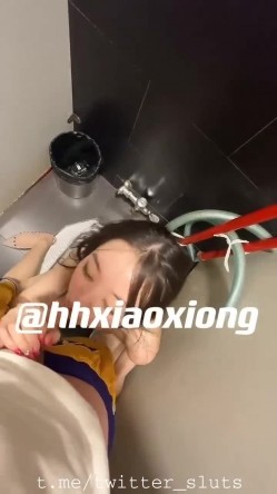 推特高颜极品身材治愈系女神【小熊驾驶员】电报群内福利~能肏能调教能露出很好玩很反差 截图11