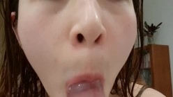 最新反差婊 高端私密群内部福利群泄密流出视图基本都露脸美女如云 截图15