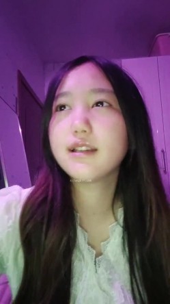 重磅！女神连素颜都美到炸~【鱼妈】自慰狂喷水！无限狂喷~ 这逼又肥又粉，水龙头！ 截图7