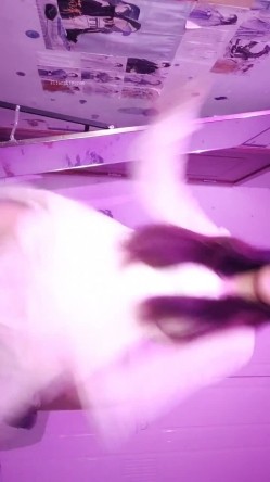 重磅！女神连素颜都美到炸~【鱼妈】自慰狂喷水！无限狂喷~ 这逼又肥又粉，水龙头！ 截图8