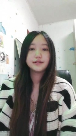 重磅！女神连素颜都美到炸~【鱼妈】自慰狂喷水！无限狂喷~ 这逼又肥又粉，水龙头！ 截图12