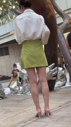 抄底大师KingK重磅三期，步行街万象城美女如云CD超多极品小姐姐裙内骚丁透明蕾丝边超级炸裂 截图2