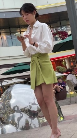 抄底大师KingK重磅三期，步行街万象城美女如云CD超多极品小姐姐裙内骚丁透明蕾丝边超级炸裂 截图10