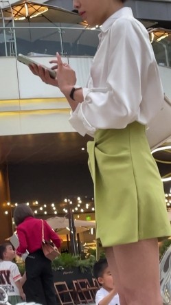 抄底大师KingK重磅三期，步行街万象城美女如云CD超多极品小姐姐裙内骚丁透明蕾丝边超级炸裂 截图16