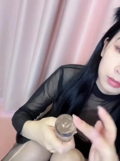 超高颜值绿茶主播【提莫的_原昵称甜桃11】高价福利视频 多种制服自慰啪啪 截图9