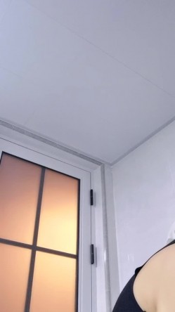 极品人妻！刺激，【放肆的小水娃】，真实良家，标准的贤妻良母，厨房搔首弄姿 截图9