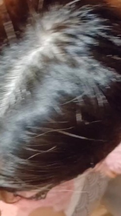 很听话的00后骚母狗，叫干嘛就干嘛。男：骚逼，哇好多水，含进去！ 截图7