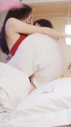 高颜值美女上位爱爱 要出了了吗 看看什么叫妩媚风骚 看这表情就想射 截图8