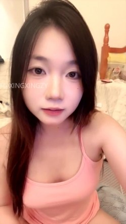 颜值萌妹【猫猫在校】假屌抽插调教自慰，深喉日嘴抽奶干穴 截图12
