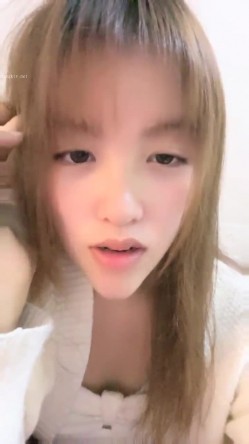 极品人妻！【果味果冻】男人熟睡后，偷偷播脱光光，相当哇塞，牛逼，也不怕老公醒来揍她，刺激 截图2