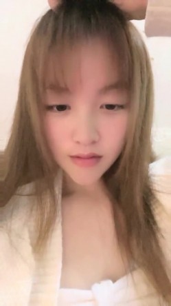 极品人妻！【果味果冻】男人熟睡后，偷偷播脱光光，相当哇塞，牛逼，也不怕老公醒来揍她，刺激 截图10