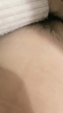 极品人妻！【果味果冻】男人熟睡后，偷偷播脱光光，相当哇塞，牛逼，也不怕老公醒来揍她，刺激 截图15