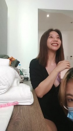 【吴梦梦】，直击国产AV拍摄现场，极品大胸骚妹子，三男一女淫乱指数爆表，激情啪啪浪叫声震天 截图12