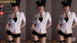 【斗鱼现役网红主播 南妹儿】女神的颤抖 整个奶子都要抖出来了 热舞走光被封合集 截图5