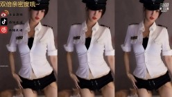 【斗鱼现役网红主播 南妹儿】女神的颤抖 整个奶子都要抖出来了 热舞走光被封合集 截图9