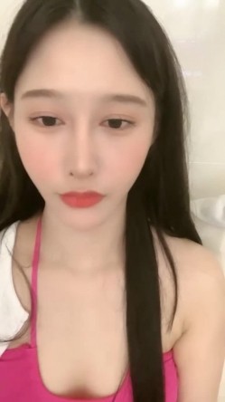 近期最火的女神，【樱桃】，【上】，舞蹈专业出身，明星级别颜值，极品美乳，小逼逼真干净，硬盘必备 截图5